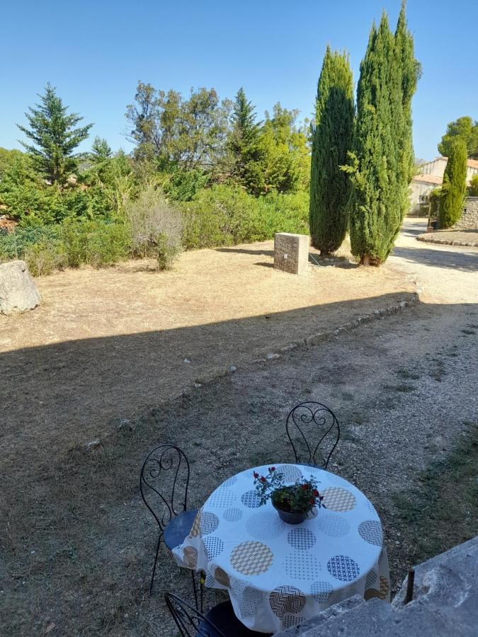 Chez Mamie 2 Apartment Maussane-les-Alpilles Exterior photo